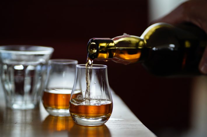 Les secrets pour trouver le meilleur whisky : guide et astuces
